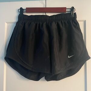 Nike Black Athletic Shorts Lightweight Elastic Waist